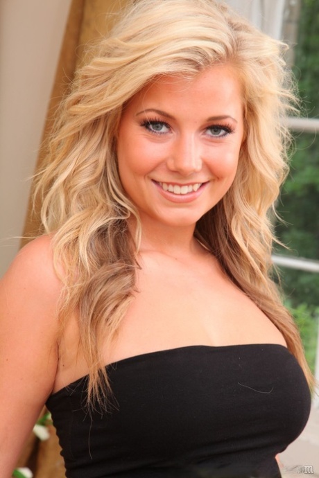 blonde Zöpfe, Orgasmuskontraktionen sexy bild